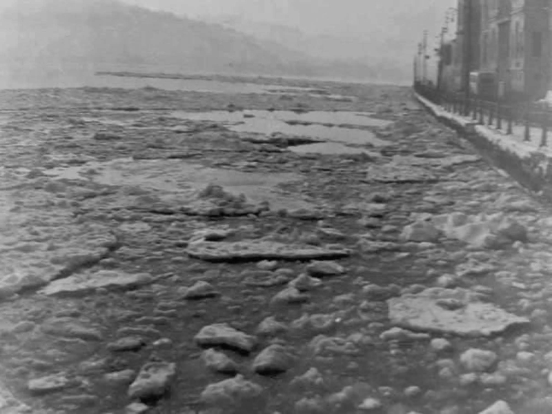 1954 - İstanbul'da yaşanan büyük kış mevsimi 89